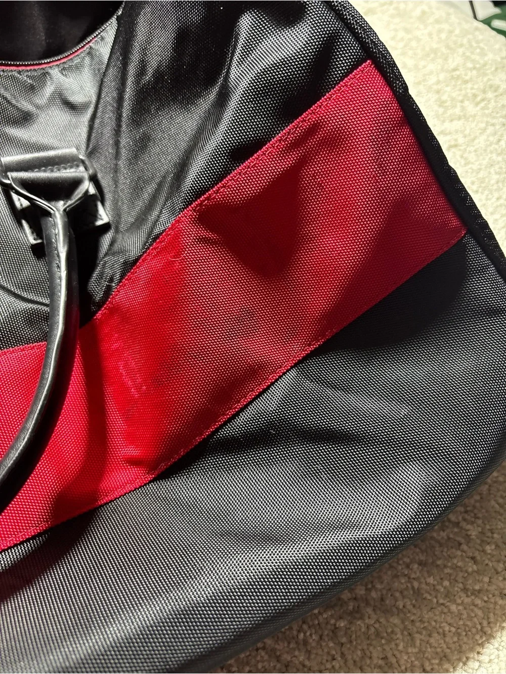 Ralph Lauren Polo Weekend Hand Bag travel Weekender Black and Red duffle.